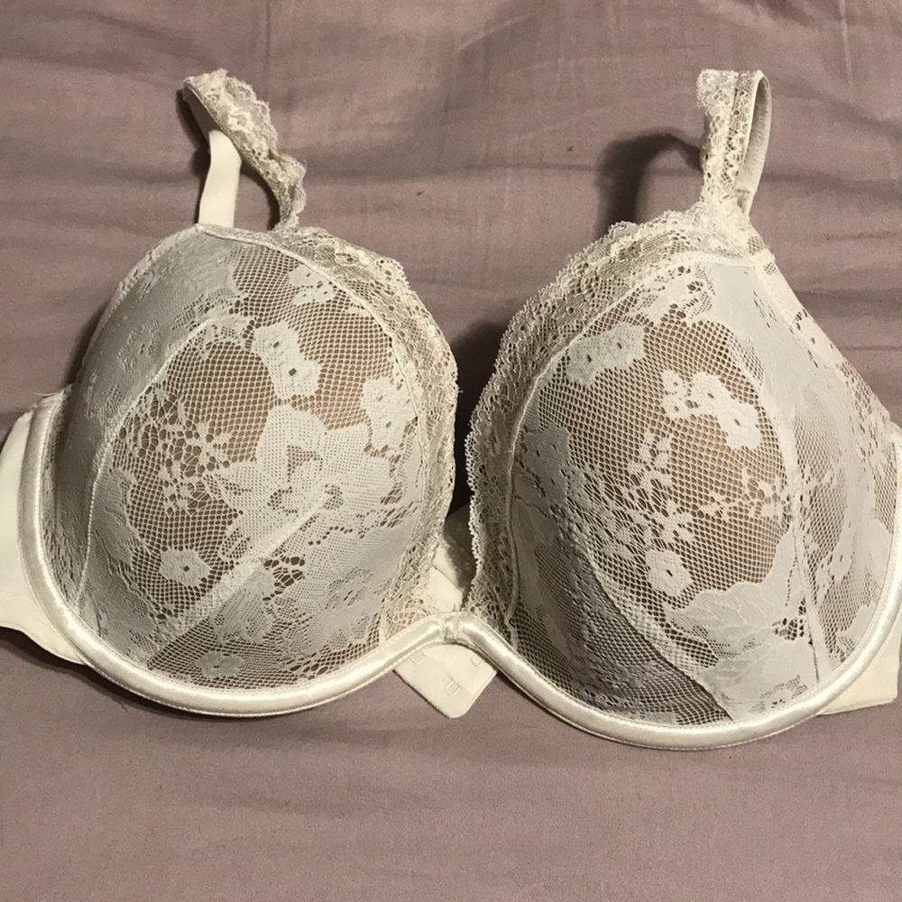 Great condition cacique bra!